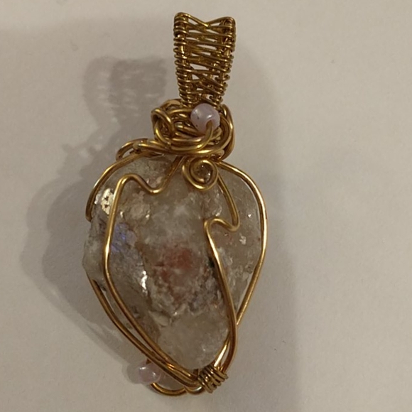 Hand Crafted Jewelry - 🇨🇦Wire Wrapped Quartz Pendant